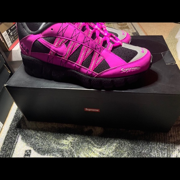Supreme Nike AirMax - Picture 7 of 8